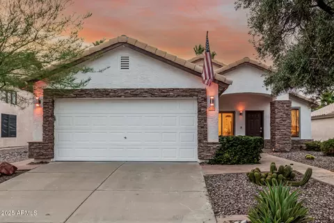 2108 E Patrick Ln, Phoenix, AZ 85024