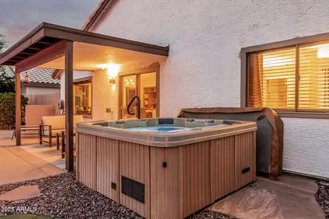 Exterior - 2108 E Patrick Ln, Phoenix, AZ 85024 photo 5 of 6