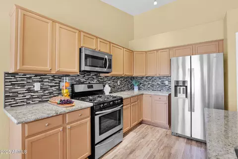 916 E Beautiful Ln, Phoenix, AZ 85042 photo 12