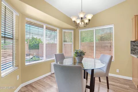 916 E Beautiful Ln, Phoenix, AZ 85042 photo 16