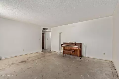 Living - 1351 Ellis Cir, Mesa, AZ 85203 photo 4 of 4