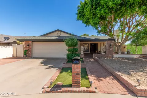 4627 W Laurie Ln, Glendale, AZ 85302