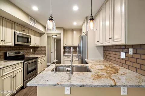 2339 Evans Dr, Phoenix, AZ 85022 photo 13