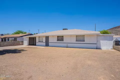 1526 W North Ln, Phoenix, AZ 85021