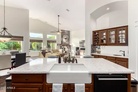 Kitchen - 2058 E Marlene Dr, Gilbert, AZ 85296 photo 4 of 4