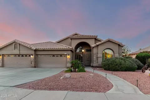 Exterior - 2058 E Marlene Dr, Gilbert, AZ 85296 photo 2 of 24