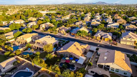 View/Area - 2058 E Marlene Dr, Gilbert, AZ 85296 photo 18 of 19