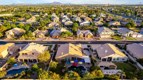 View/Area - 2058 E Marlene Dr, Gilbert, AZ 85296 photo 17 of 19