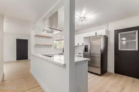 Entry Way - 527 N Pasadena --, Mesa, AZ 85201 photo 1 of 2