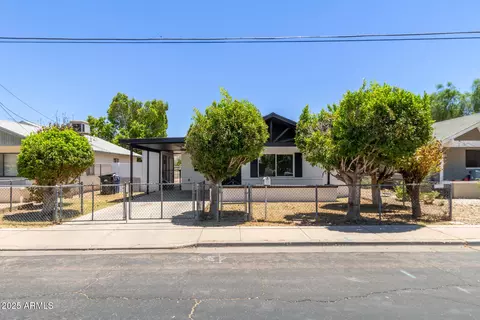 Exterior - 527 N Pasadena --, Mesa, AZ 85201 photo 2 of 6