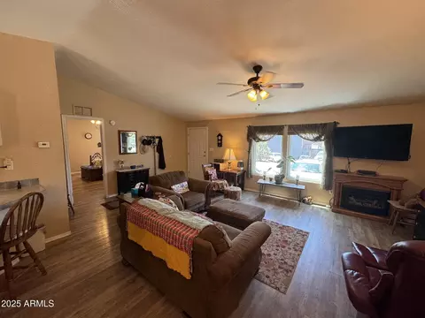 1998 Stagg Run, Overgaard, AZ 85933 photo 18