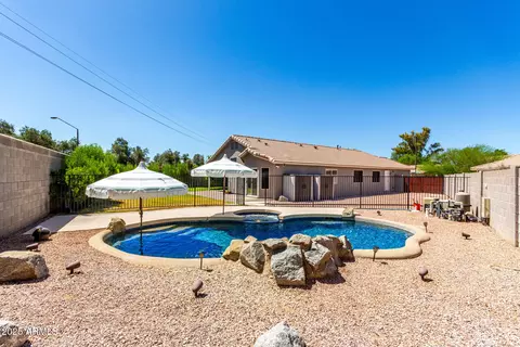 723 N Joshua Tree Ln, Gilbert, AZ 85234