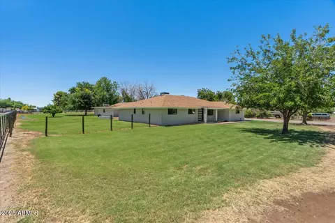 121 E Ivanhoe St, Gilbert, AZ 85295 photo 3