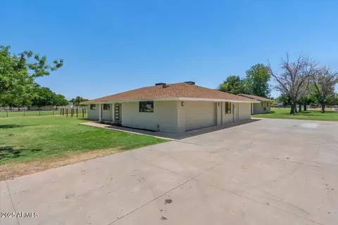 121 E Ivanhoe St, Gilbert, AZ 85295 photo 2