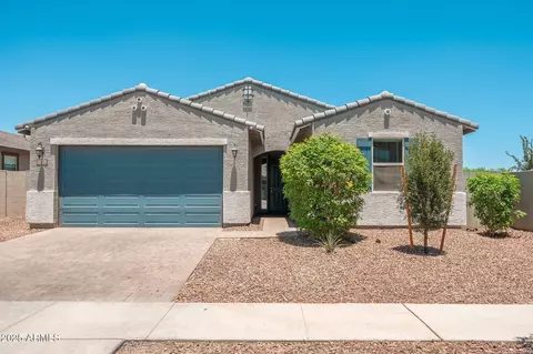 17652 W Fetlock Trl, Surprise, AZ 85387
