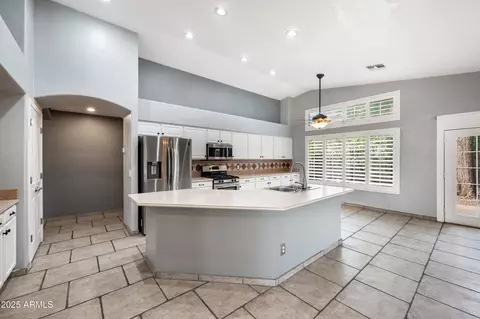 2094 S Stuart Ave, Gilbert, AZ 85295 photo 5