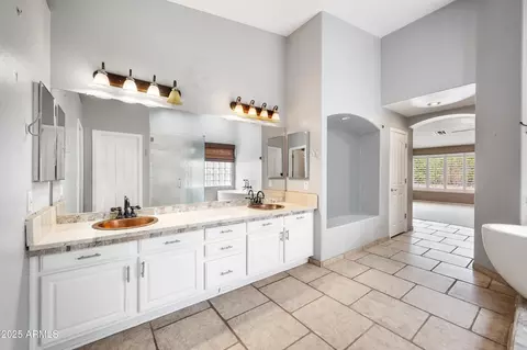 2094 S Stuart Ave, Gilbert, AZ 85295 photo 8