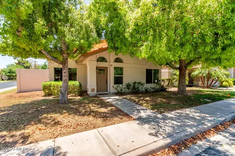 967 E Hearne Way, Gilbert, AZ 85234