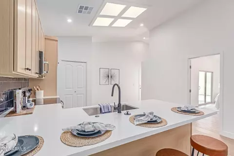 967 E Hearne Way, Gilbert, AZ 85234 photo 11