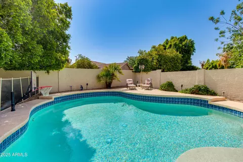 Exterior - 91 W Baylor Ln, Gilbert, AZ 85233 photo 11 of 20