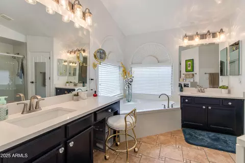 Bath - 91 W Baylor Ln, Gilbert, AZ 85233 photo 2 of 5
