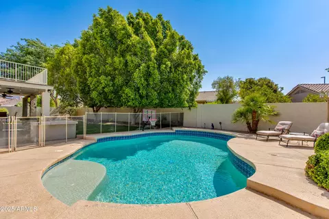 Exterior - 91 W Baylor Ln, Gilbert, AZ 85233 photo 12 of 20