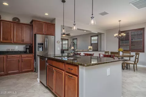 22574 W Moonlight Path, Buckeye, AZ 85326 photo 6