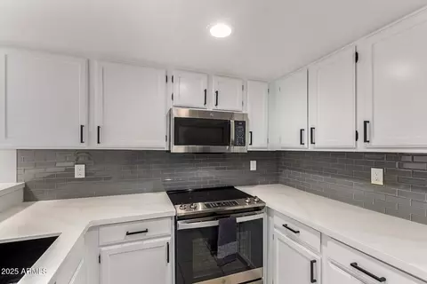 26 E Coral Gables Dr, Phoenix, AZ 85022 photo 12