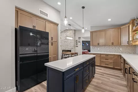 Kitchen - 718 E Devon Dr, Gilbert, AZ 85296 photo 3 of 6