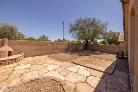 Exterior - 718 E Devon Dr, Gilbert, AZ 85296 photo 4 of 5