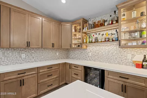 Kitchen - 718 E Devon Dr, Gilbert, AZ 85296 photo 6 of 6