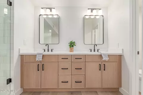 Bath - 6439 E Redmont Dr, Mesa, AZ 85215 photo 3 of 7