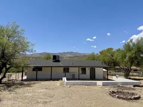 32600 S Maggie Mine Rd, Black Canyon City, AZ 85324