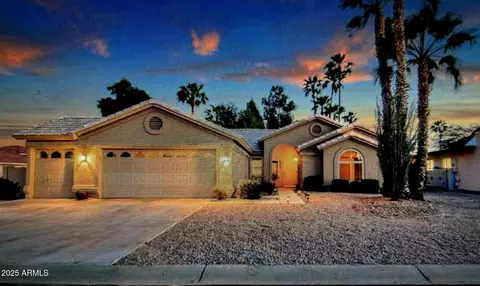 10217 E Chestnut Dr, Sun Lakes, AZ 85248