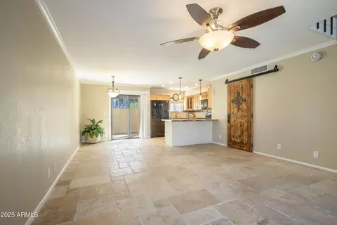 Living - 1401 E Puget Ave #24, Phoenix, AZ 85020 photo 3 of 4