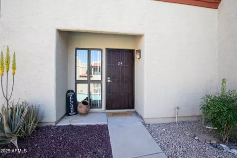 Exterior - 1401 E Puget Ave #24, Phoenix, AZ 85020 photo 1 of 4