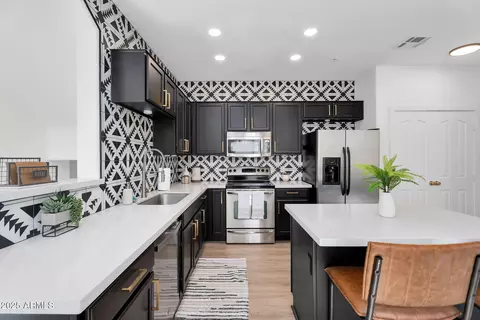 240 W Juniper Ave #1020, Gilbert, AZ 85233