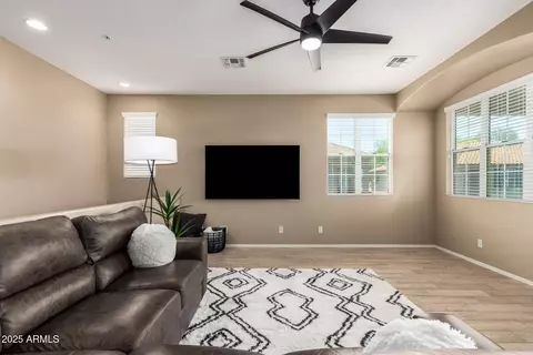 Living - 4705 E Red Oak Ln #101, Gilbert, AZ 85297 photo 2 of 2
