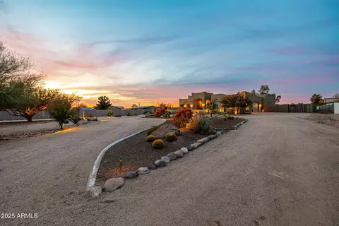 38106 N 2nd Ln, Phoenix, AZ 85086