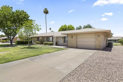 9434 W Greenway Rd, Sun City, AZ 85351
