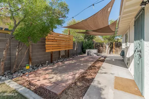 Exterior - 1407 E Mountain View Rd, Phoenix, AZ 85020 photo 2 of 13