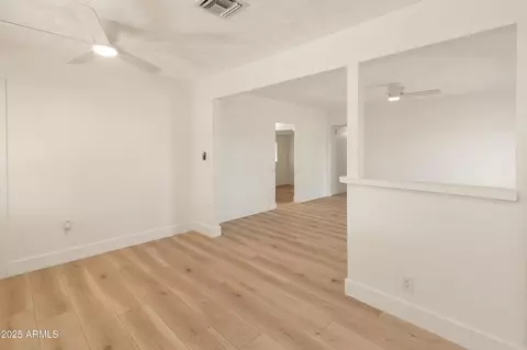 Living - 1407 E Mountain View Rd, Phoenix, AZ 85020 photo 5 of 5