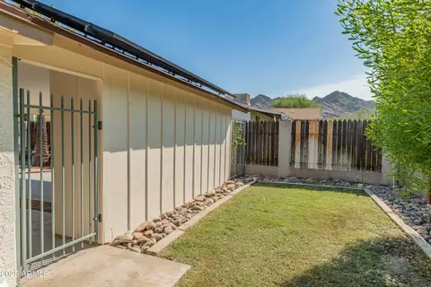 Exterior - 1407 E Mountain View Rd, Phoenix, AZ 85020 photo 11 of 13