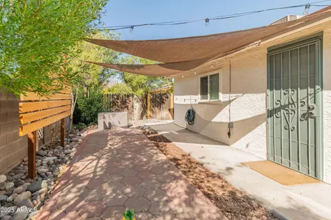 Exterior - 1407 E Mountain View Rd, Phoenix, AZ 85020 photo 10 of 13