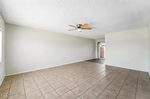 Living - 4625 W Thomas Rd #48, Phoenix, AZ 85031 photo 1 of 6