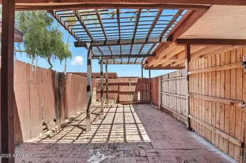 Exterior - 4625 W Thomas Rd #48, Phoenix, AZ 85031 photo 1 of 3