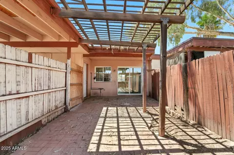 Exterior - 4625 W Thomas Rd #48, Phoenix, AZ 85031 photo 2 of 3