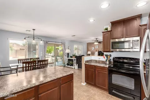 40316 W Hopper Dr, Maricopa, AZ 85138