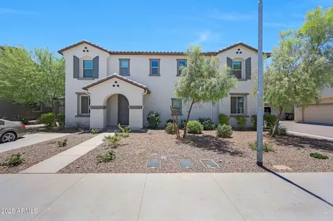 Exterior - 5805 W Warner St, Phoenix, AZ 85043 photo 2 of 9
