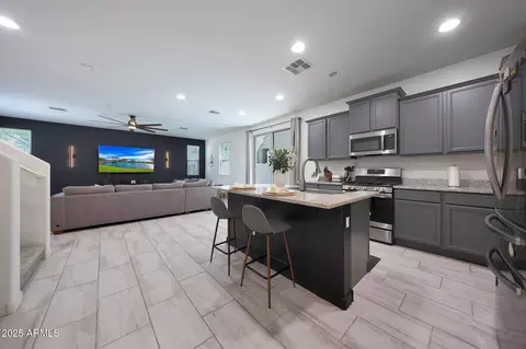Kitchen - 5805 W Warner St, Phoenix, AZ 85043 photo 1 of 2